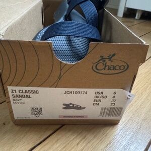 Brand New Navy Z1 Classic Chacos, size 6, in box